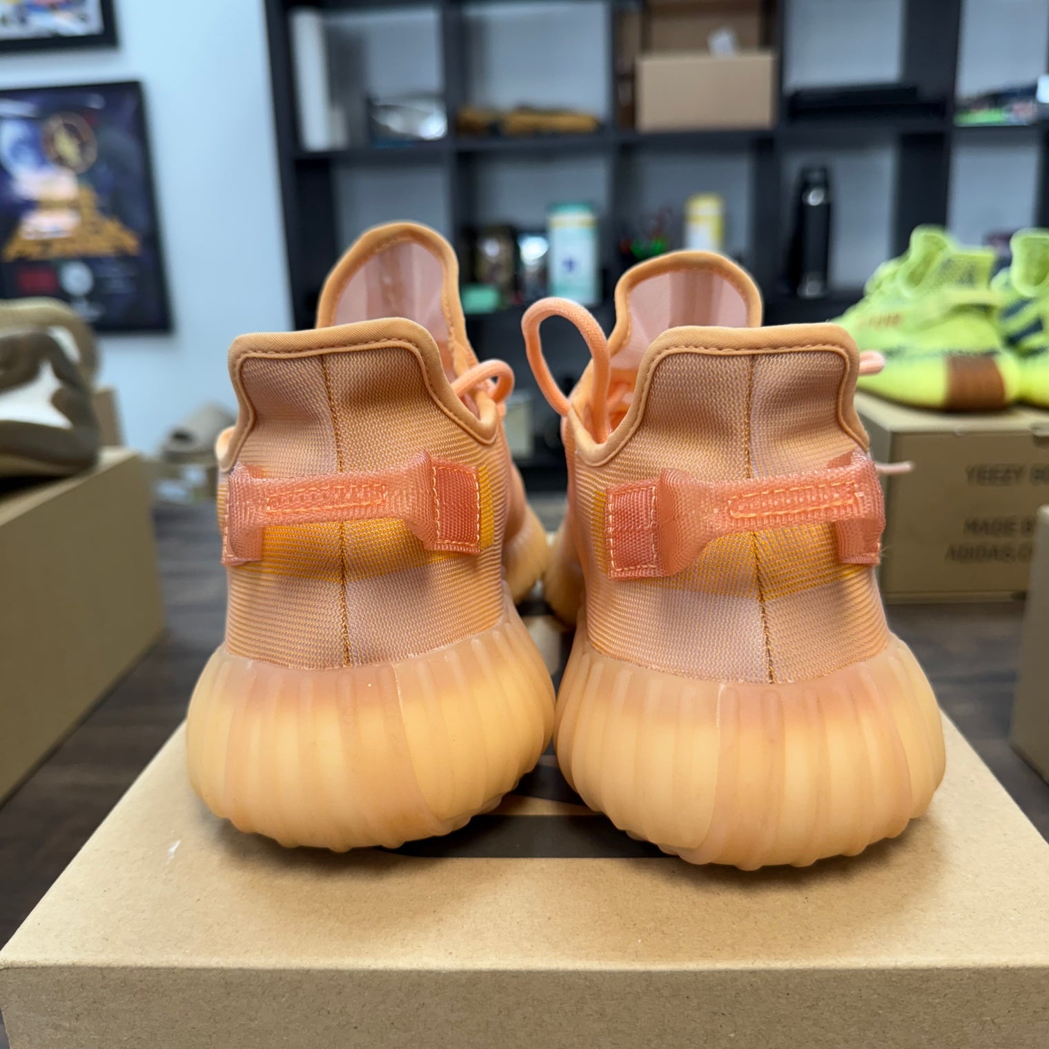 Mono Clay Yeezy 350 (USED)