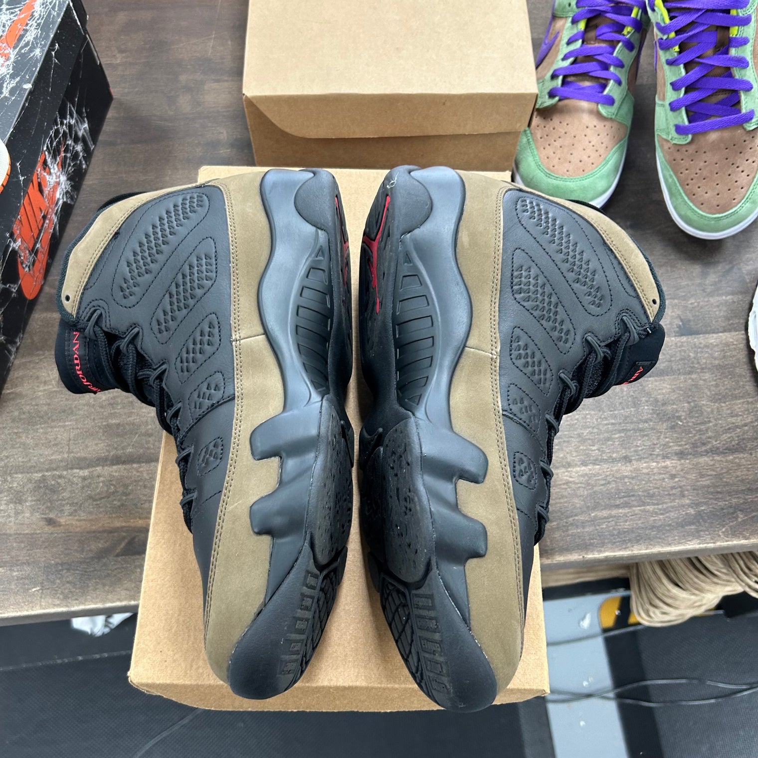 Olive Jordan 9 Retro (2024) (USED, No Box)