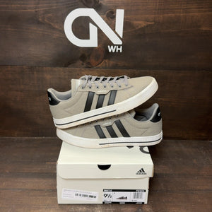 adidas Daily 3.0 Grey Black Size 9.5 (Pre-Owned) - front