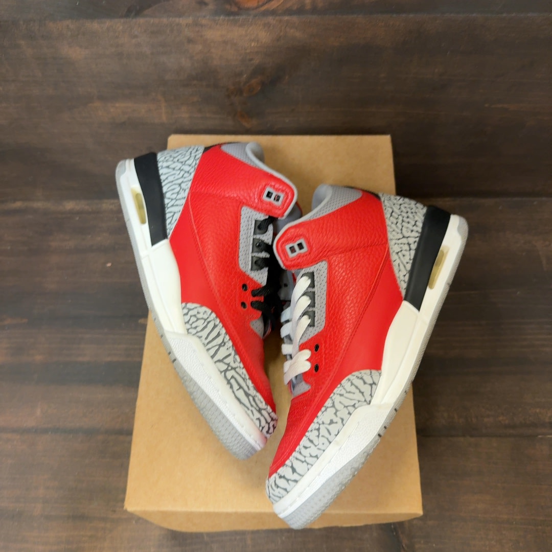 Jordan 3 Retro SE Unite Size 7Y (Pre-Owned) - Image 2