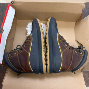 Nike ACG Woodside II Dark Gold Leaf - Image 4