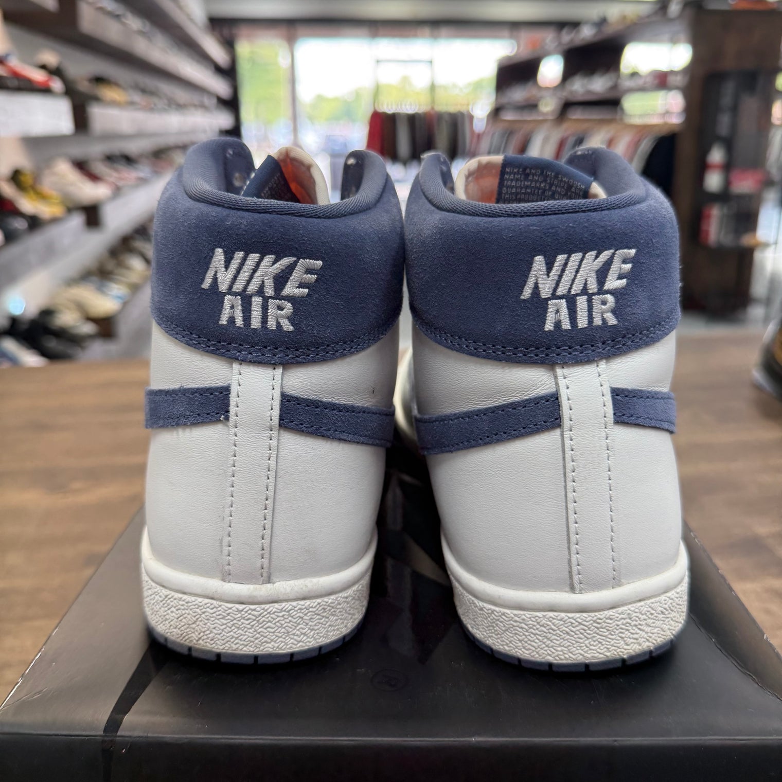 Diffused Blue Jordan Air Ship PE SP (USED)
