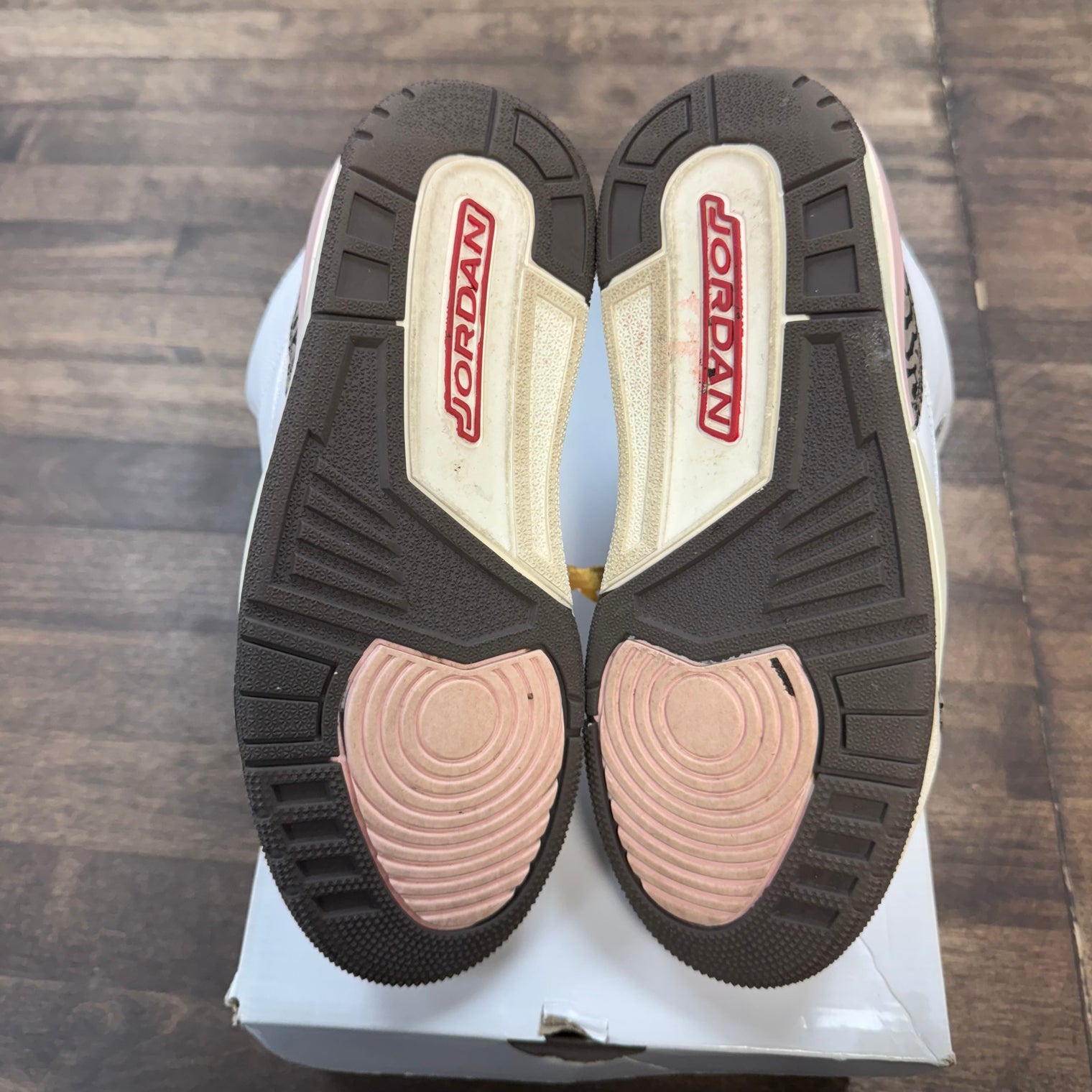 Neapolitan Jordan 3 (W) (USED)