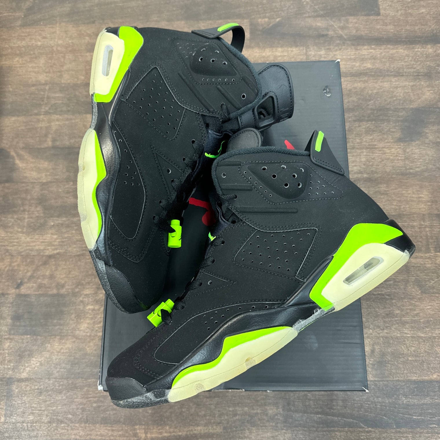 Electric Green Jordan 6 (USED)