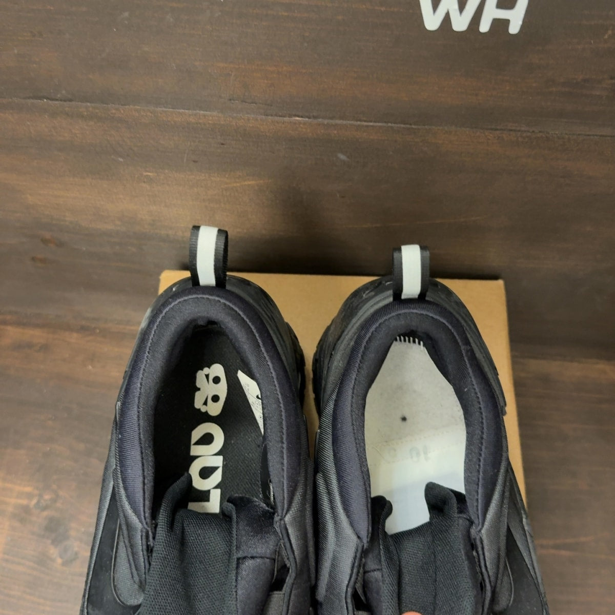 Nike Adapt Auto Max Triple Black (US Charger) Size 10.5 (Pre-Owned) - Image 4