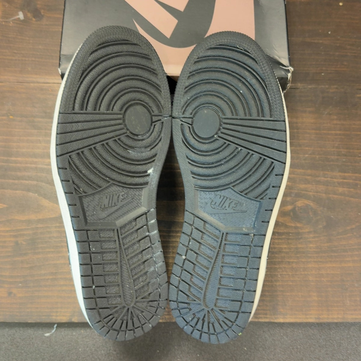 Jordan 1 Retro Low OG Mocha - Image 8