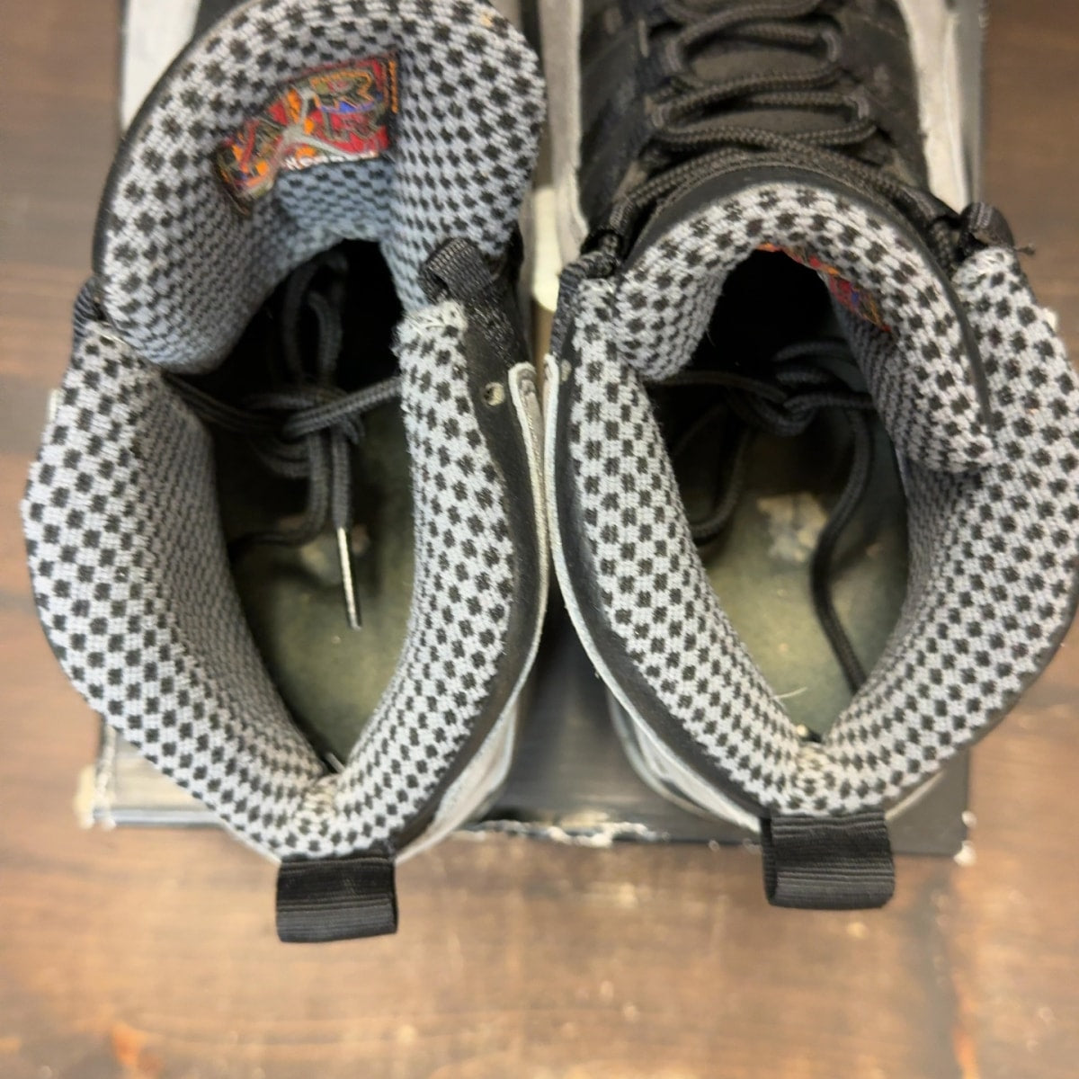 Jordan 10 Retro Cool Grey (GS) Size 7Y (Pre-Owned) - Image 6