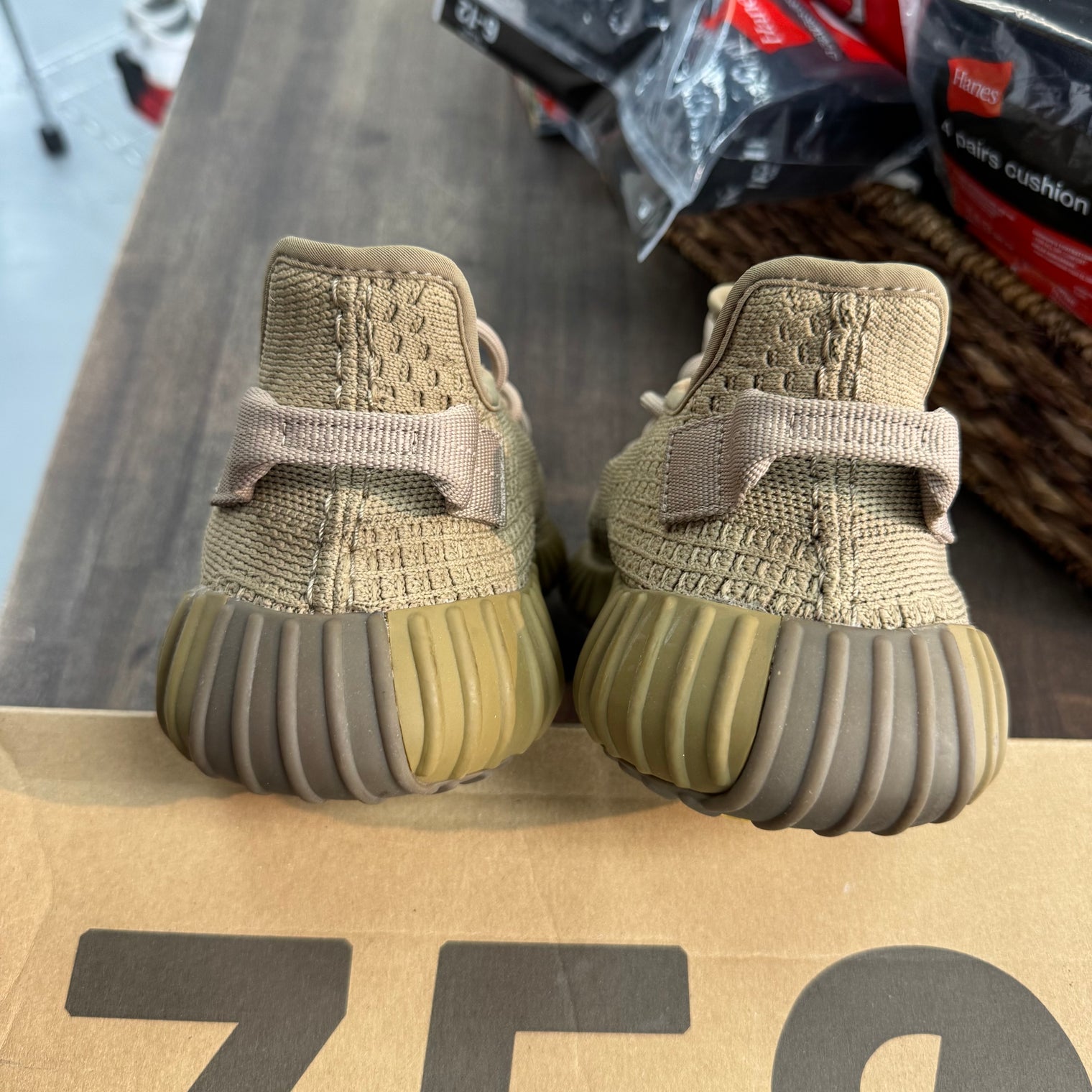 Earth Yeezy 350 (USED)