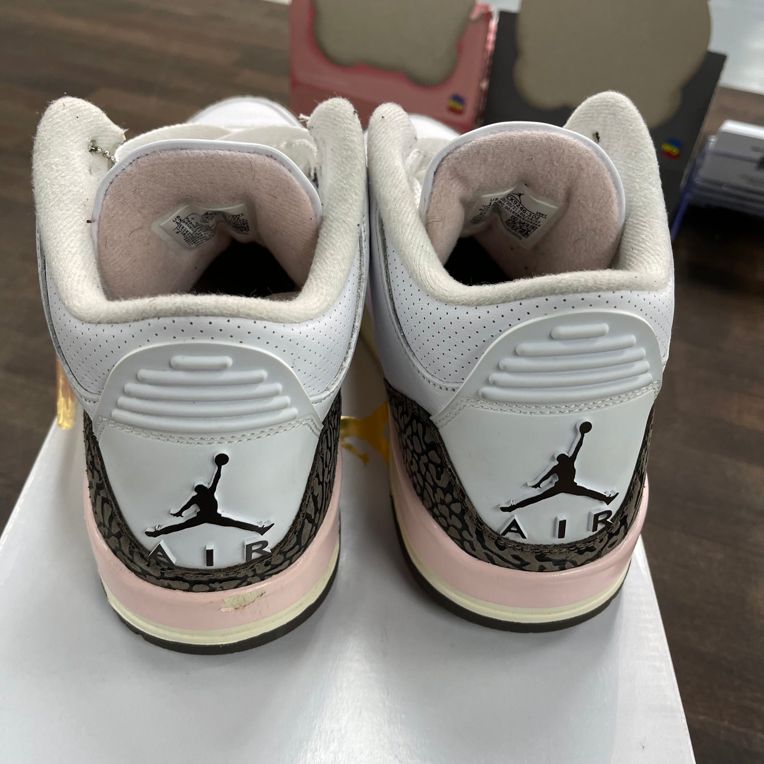 (W) Neapolitan Jordan 3 (USED)