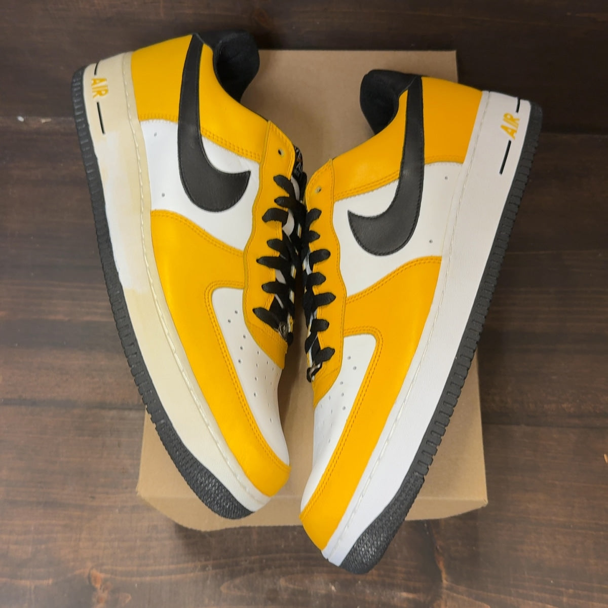 Nike Air Force 1 'Hanshin Tigers' Size 14 (Pre-Owned) - Image 2