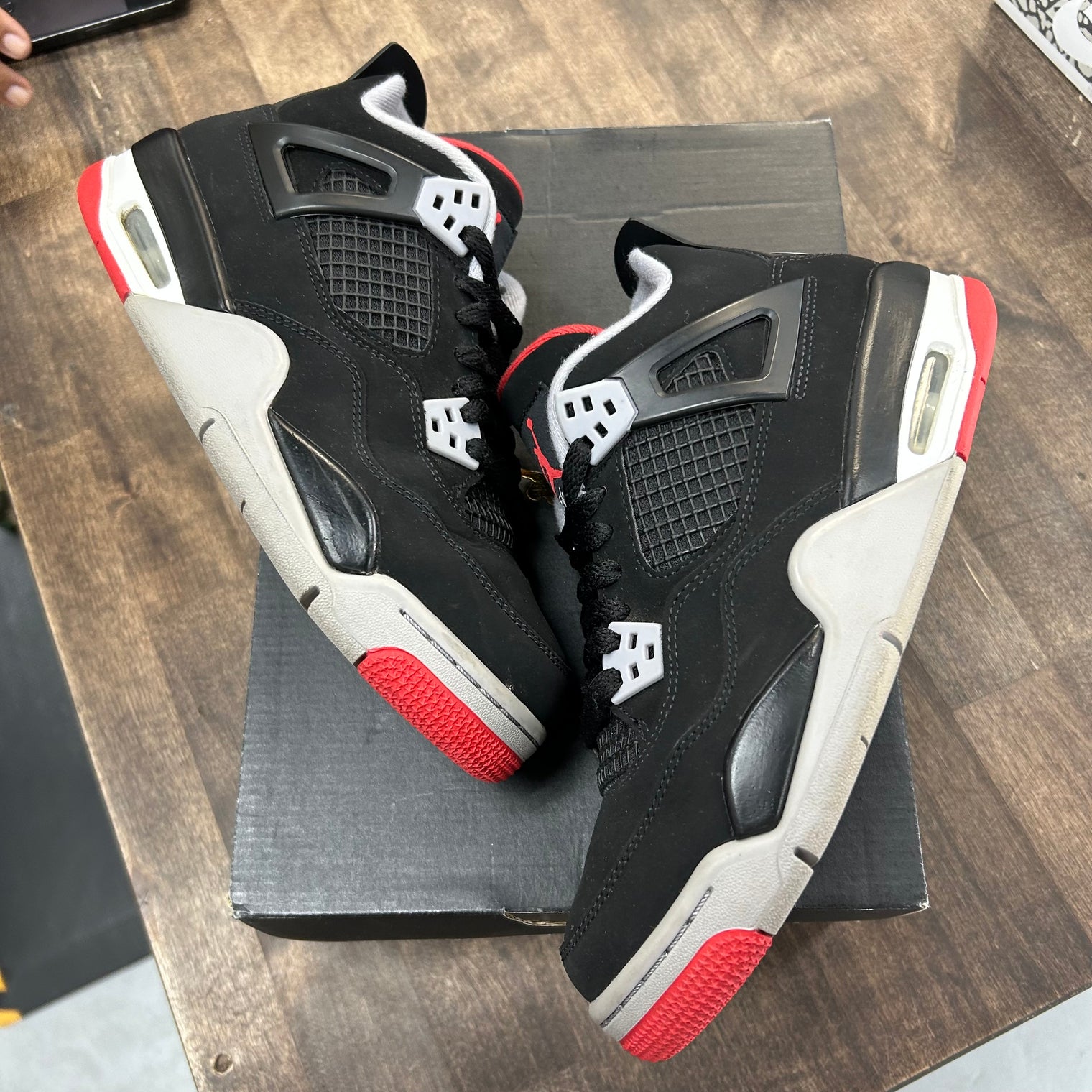 Bred Jordan 4 (2019) (GS) (USED)