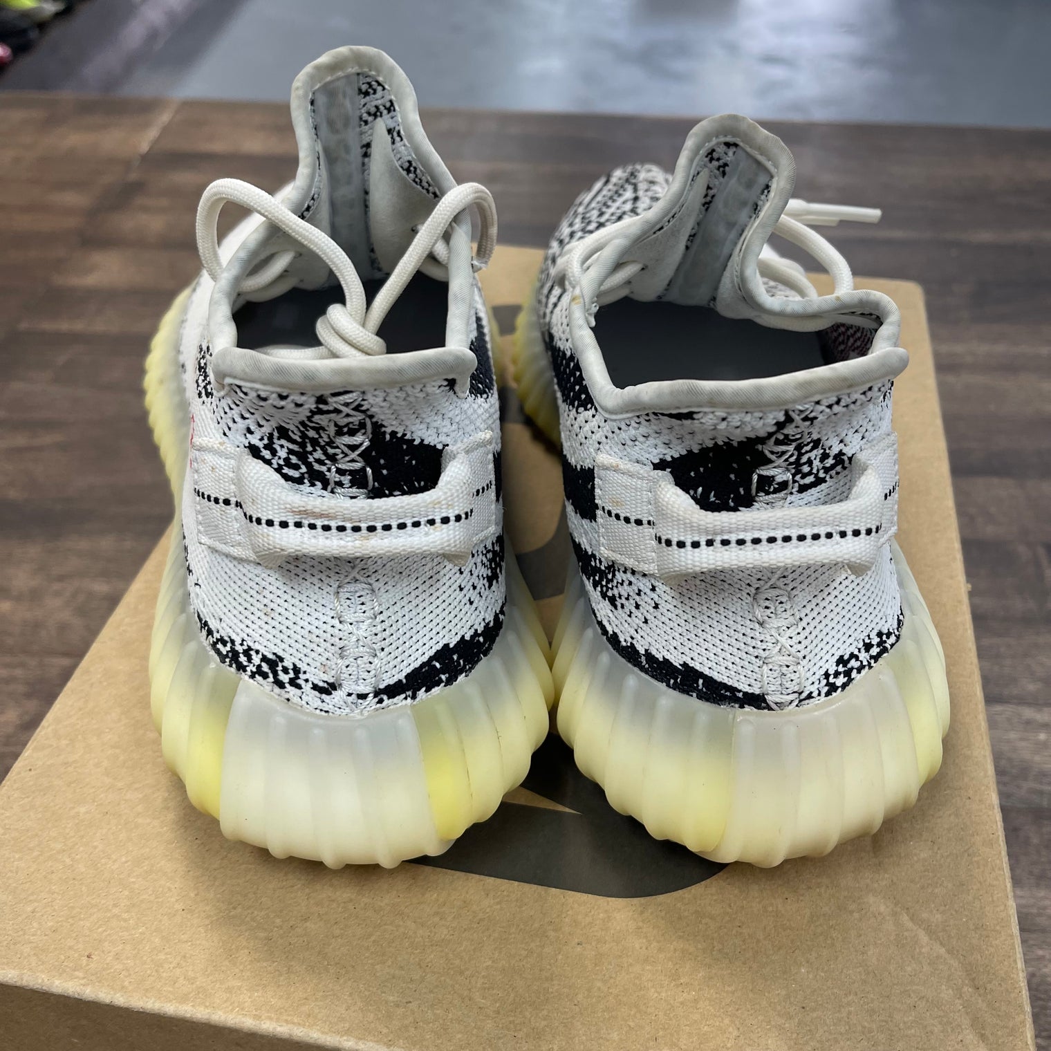 Zebra Yeezy 350 (USED)