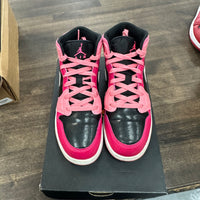 (GS) Coral Chalk Jordan 1 Mid (USED)