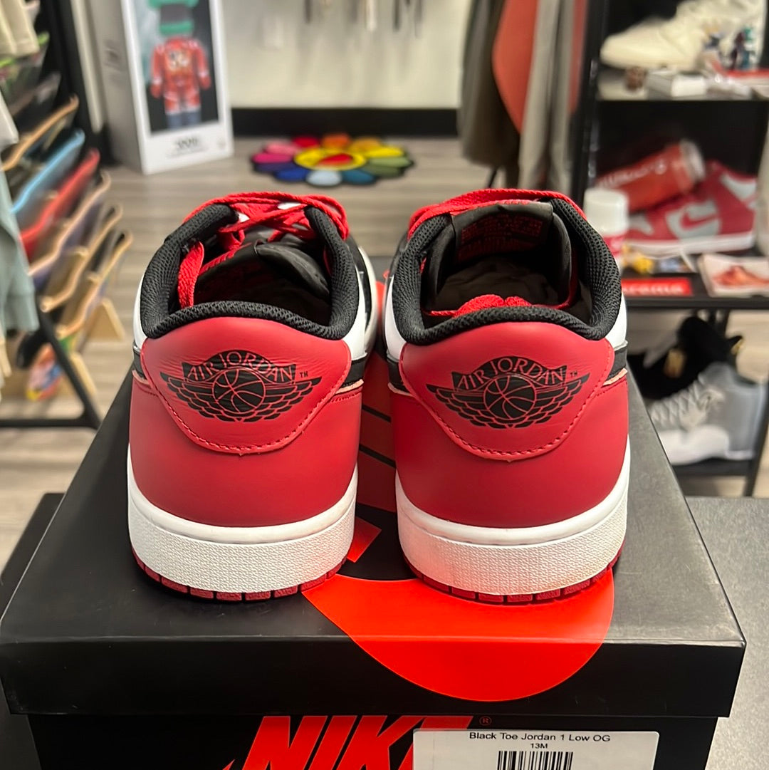 Jordan 1 Retro Low OG Black Toe (USED,no box)
