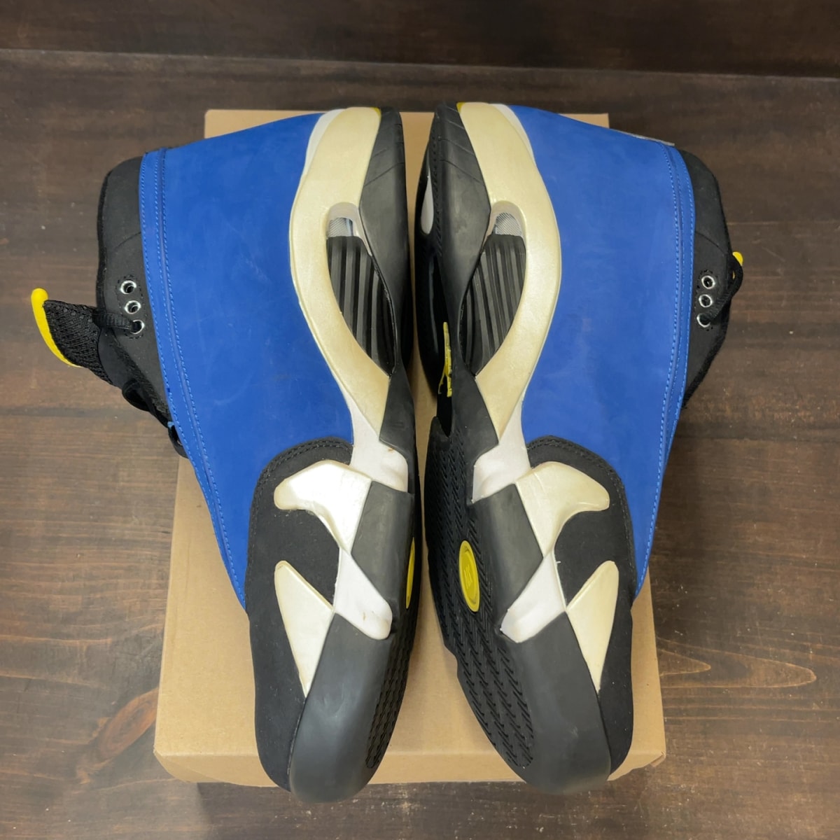 Jordan 14 Retro Low Laney (2015) Size 14 (Pre-Owned) - Image 4