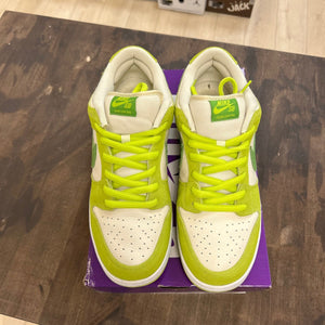 Nike SB Dunk Low Green Apple - Image 2
