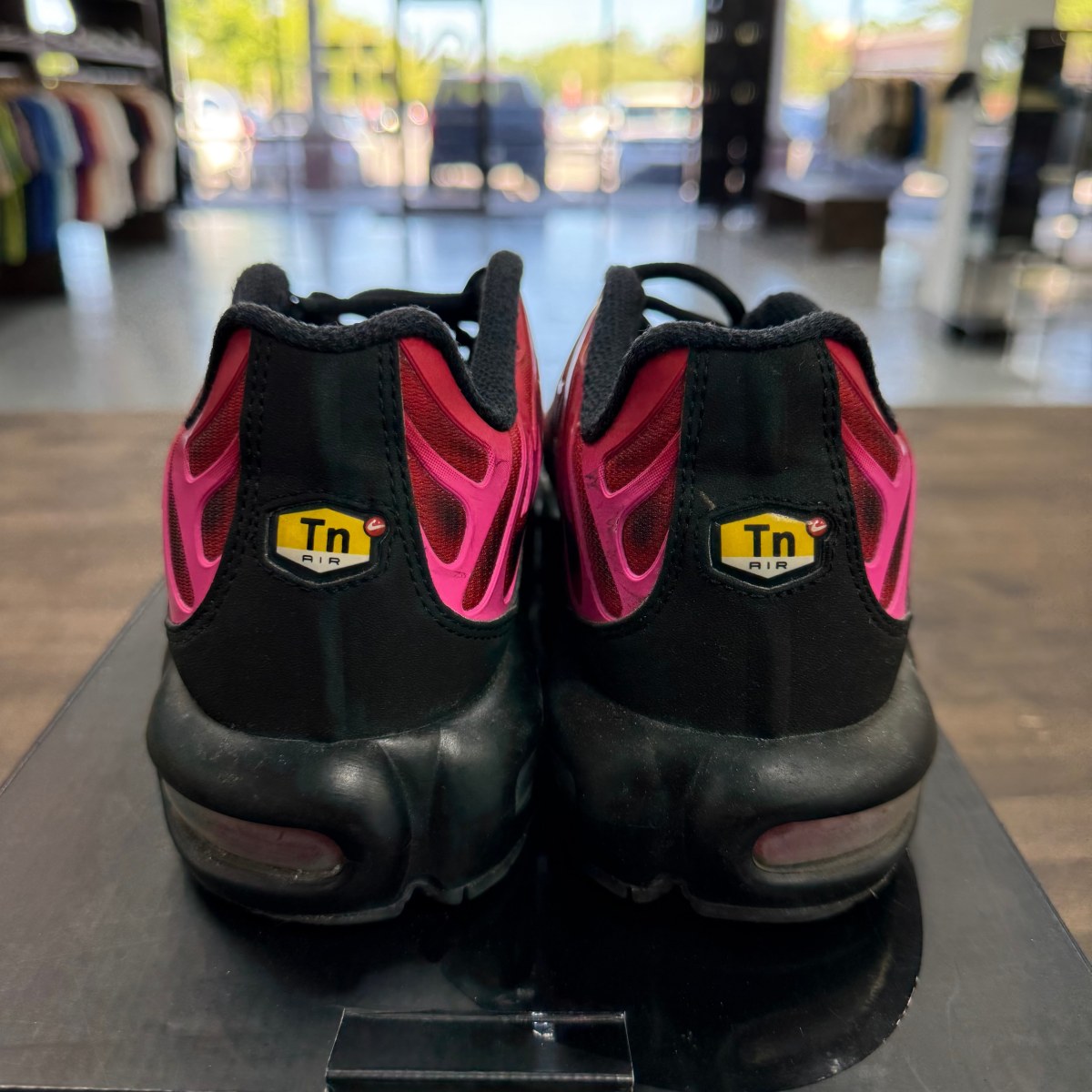 Nike Air Max Plus Supreme University Red Size 9.5 (Pre-Owned) - Image 4