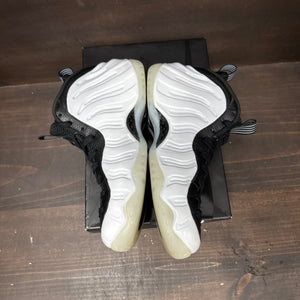 Nike Air Foamposite One Penny PE Size 10 (Pre-Owned) - side