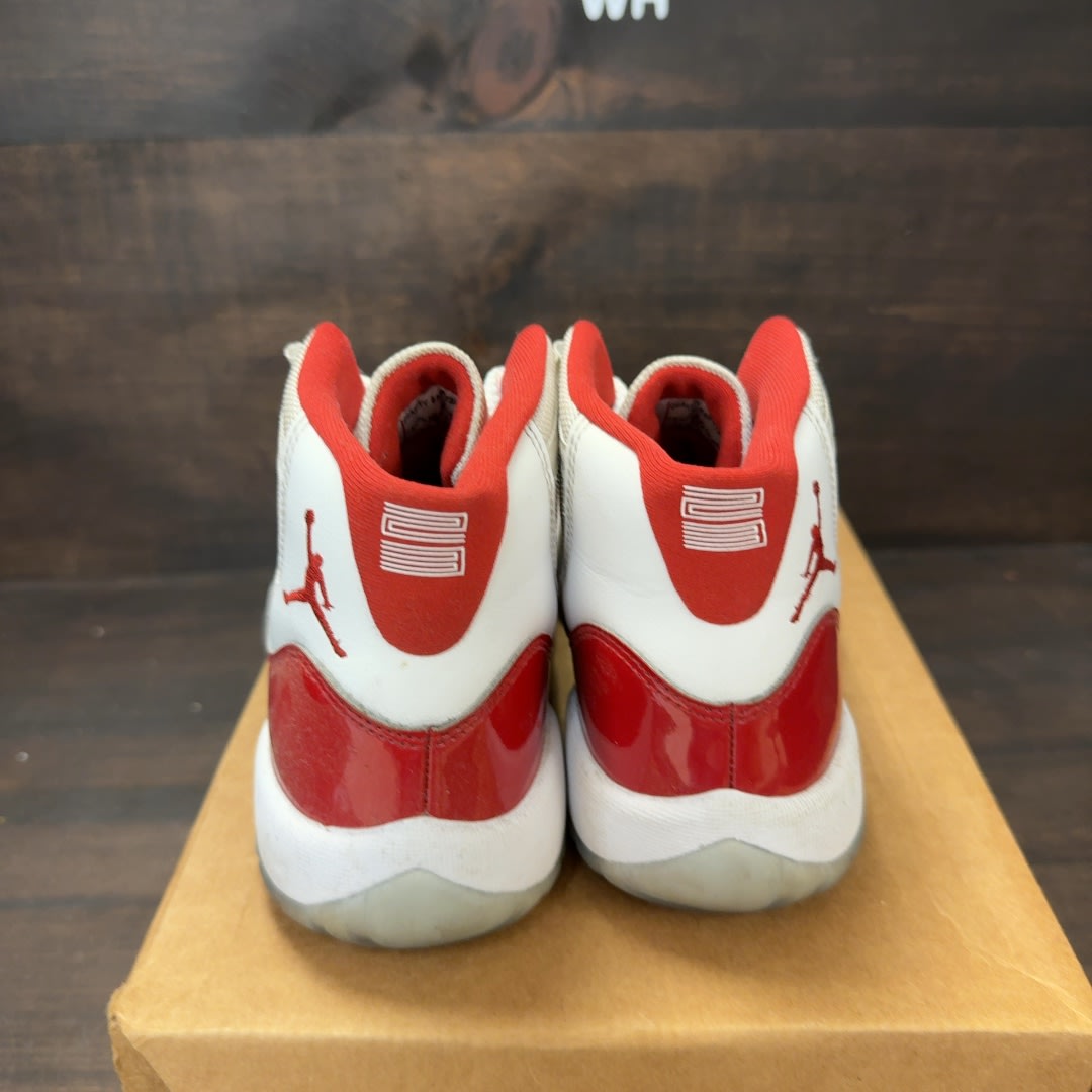 Jordan 11 Retro Cherry (2022) (GS) Size 5.5Y (Pre-Owned) - Image 4