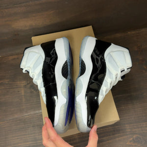Jordan 11 Retro Concord (2018) Size 10.5 (Pre-Owned) - Image 4