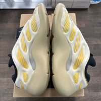 Safflower Yeezy 700 V3 (USED)