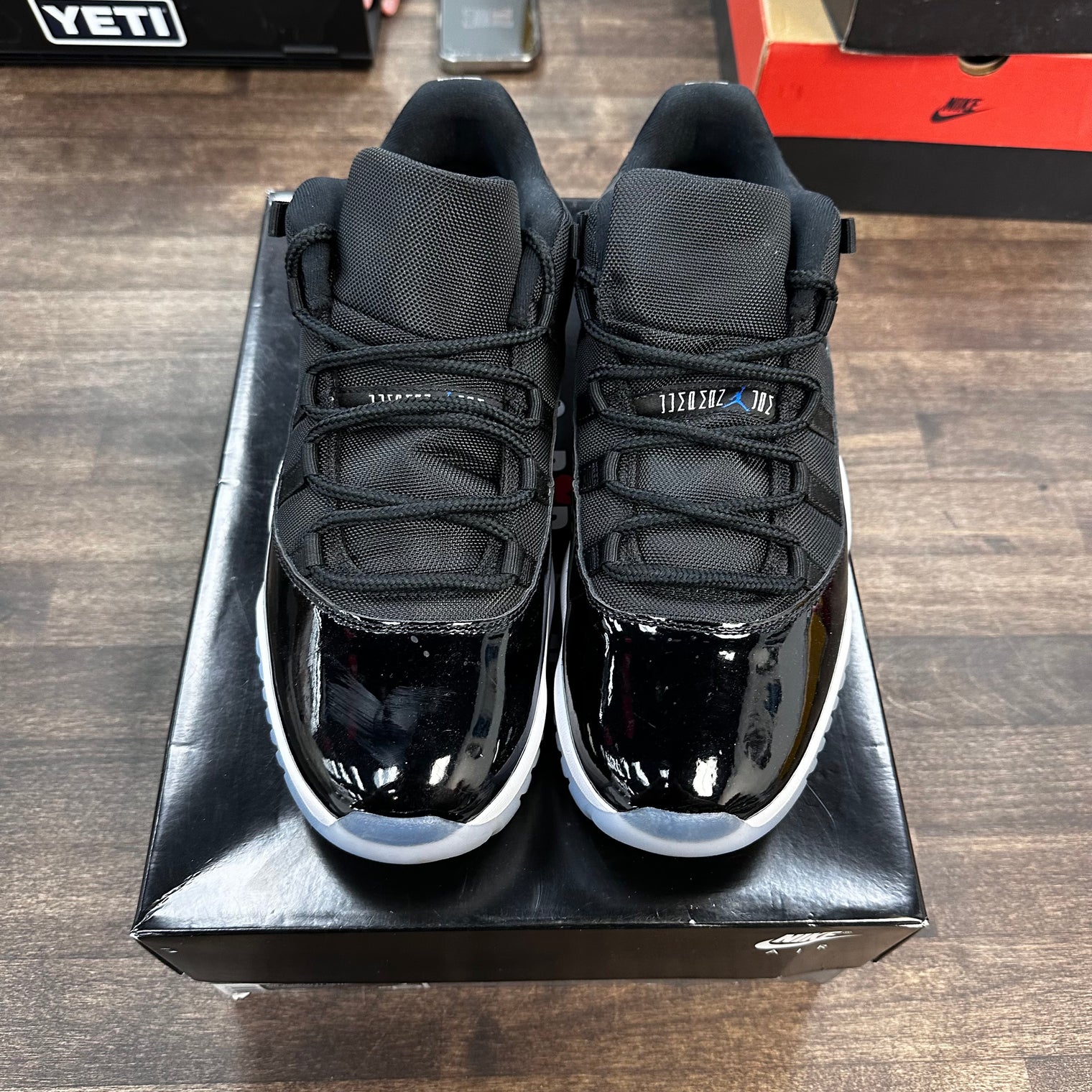 Space Jam Jordan 11 Low (USED)
