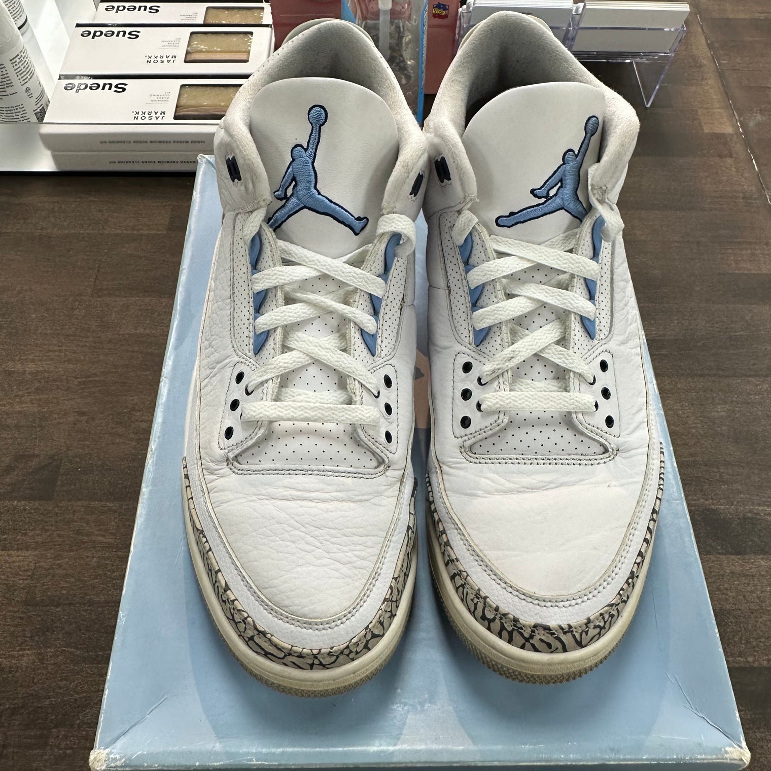 UNC Jordan 3 Retro (USED)