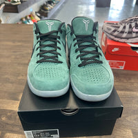 Girl Dad Kobe 4 Protro (USED)