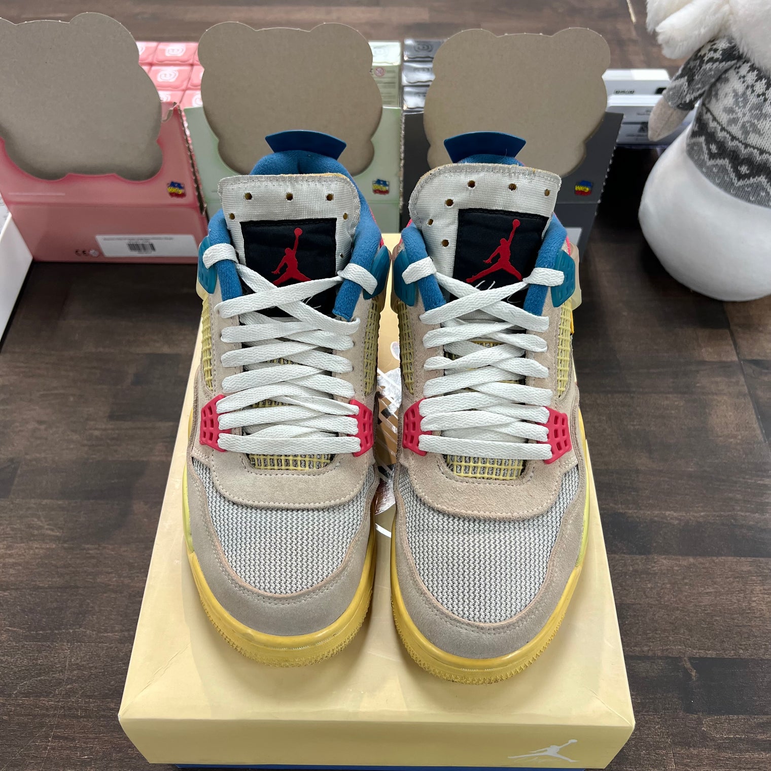 Union Jordan 4 Guava (USED)