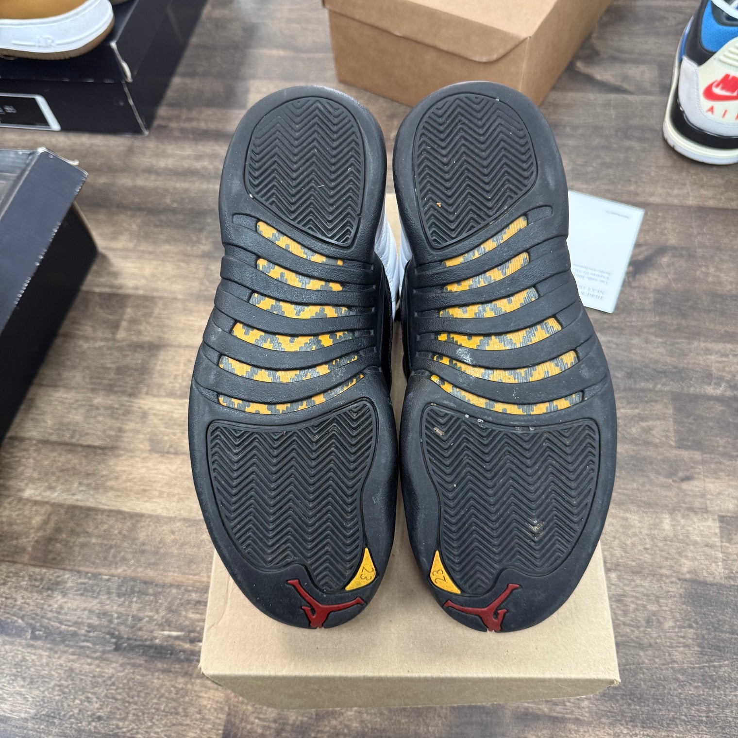 Taxi Jordan 12 Retro (2013) (USED, No Box)