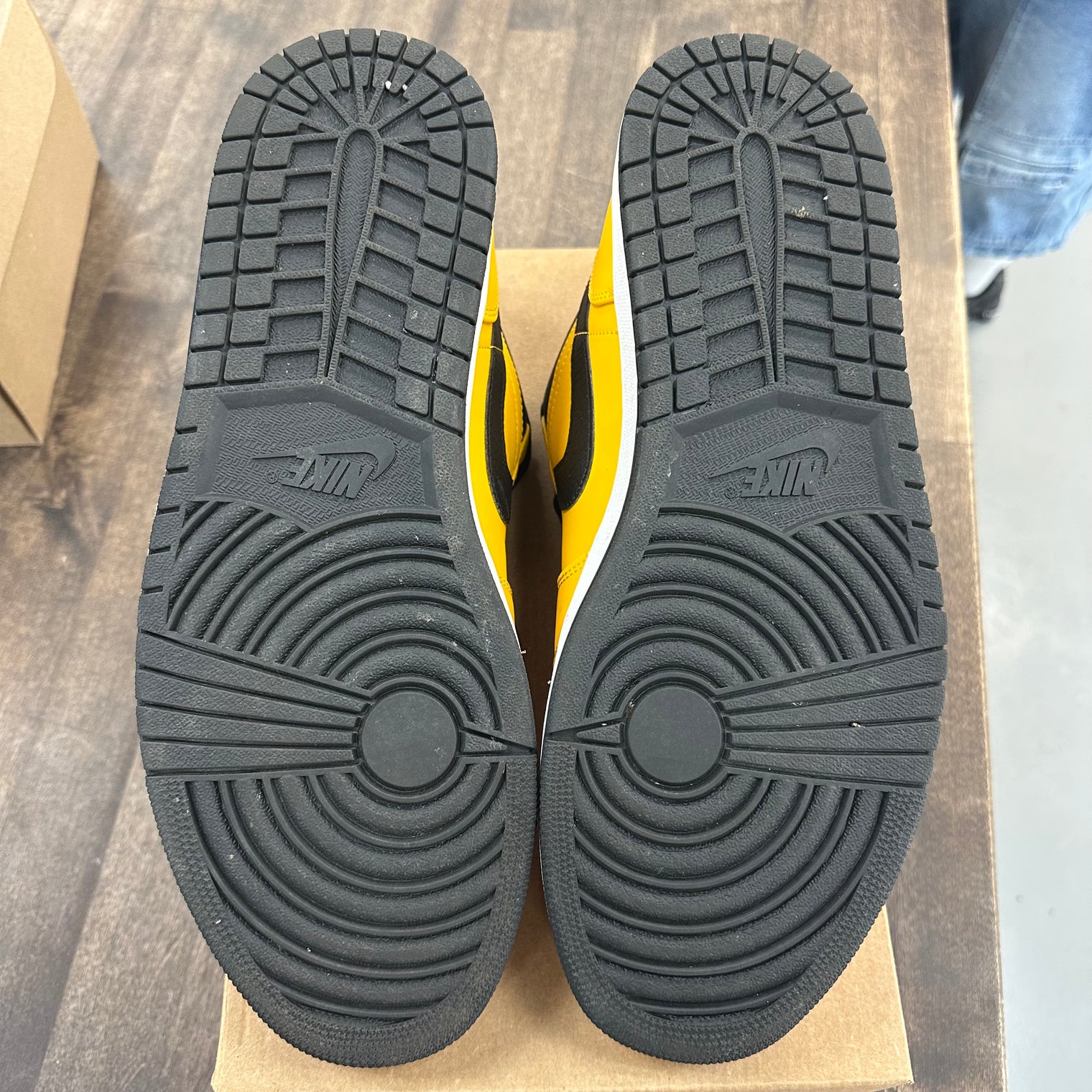 University Gold Jordan 1 Low (USED, No Box)