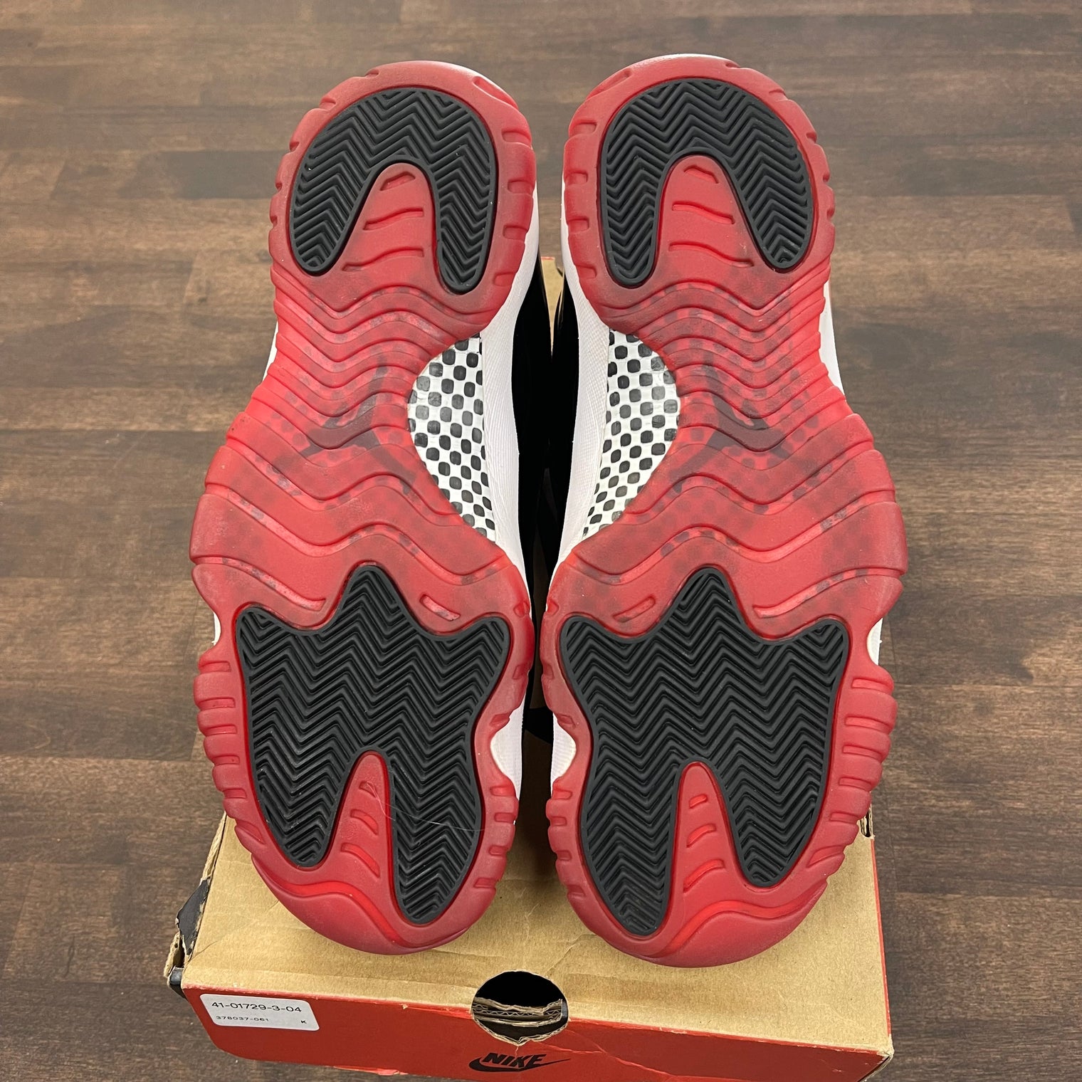 Bred Jordan 11 Retro (2019) (USED)