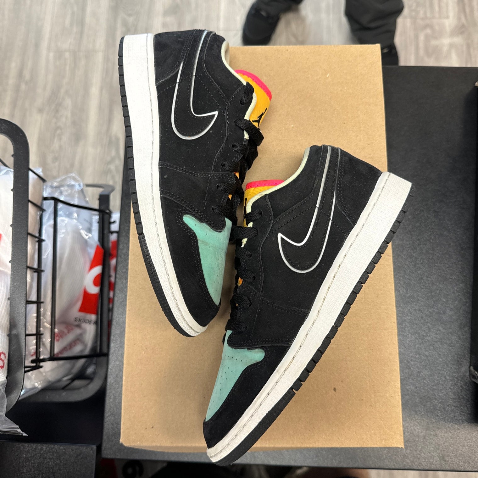 Aurora Green Jordan 1 Low (GS) (USED;NO BOX)