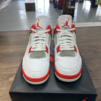 Fire Red Jordan 4 (USED)