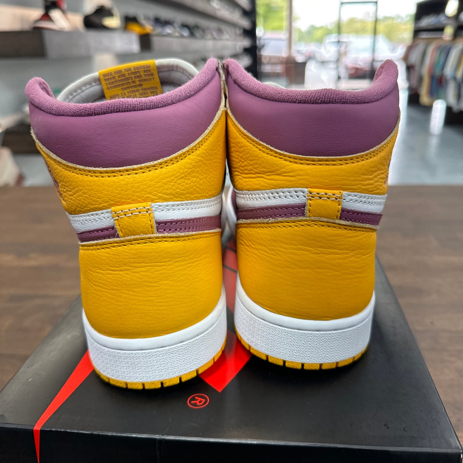 Jordan 1 High Brotherhood (USED)