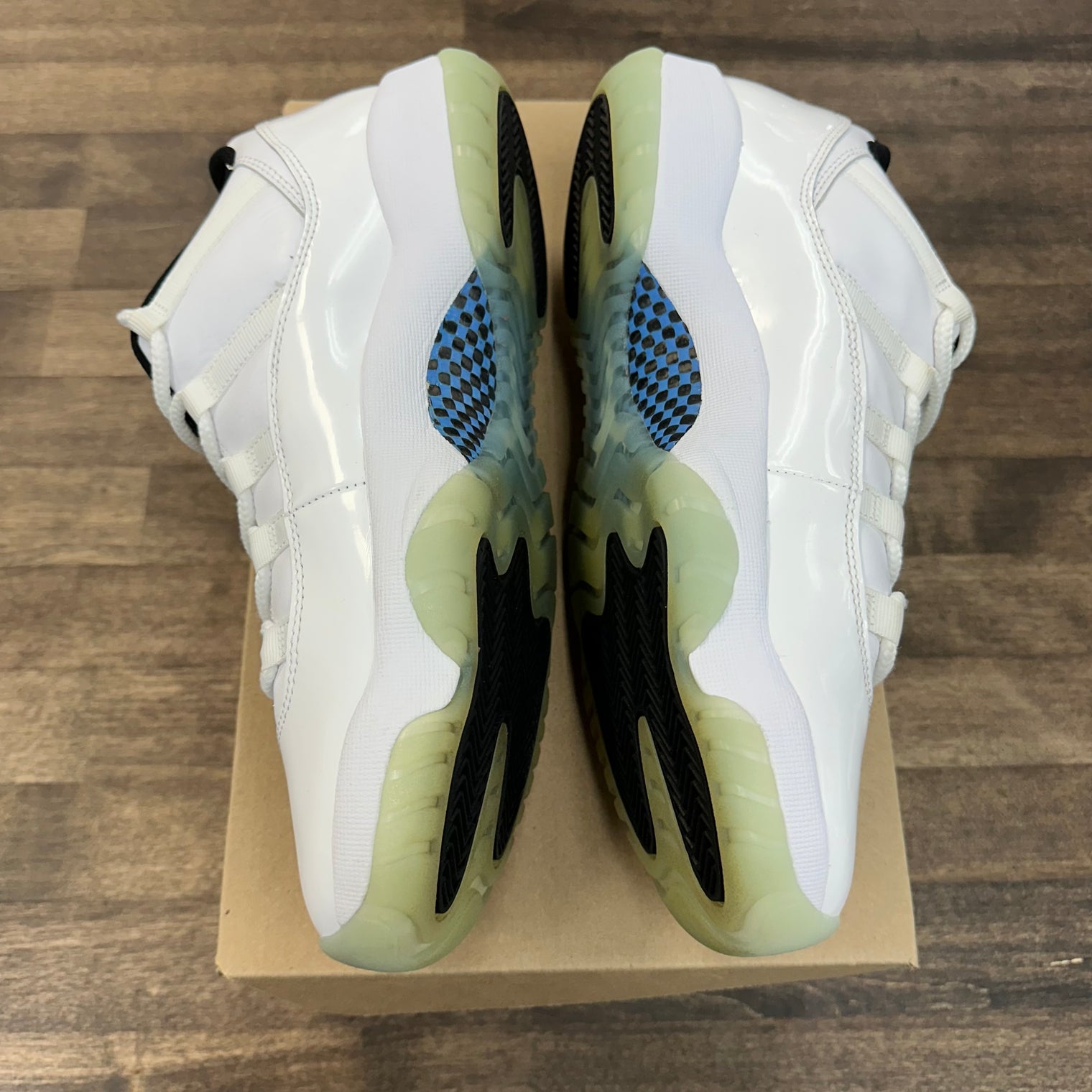 Legend Blue Jordan 11 Low (USED, No Box)