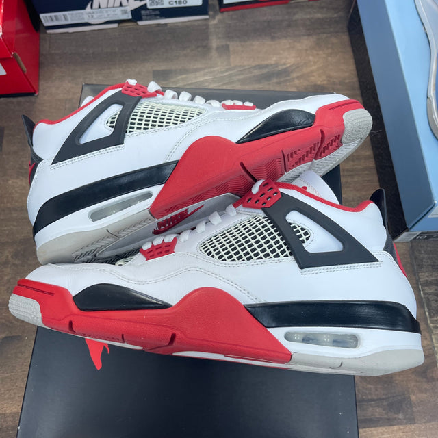 Fire Red Jordan 4 (2020) (USED)