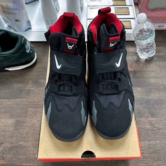 Nike Air DT Max '96 Falcons (USED)