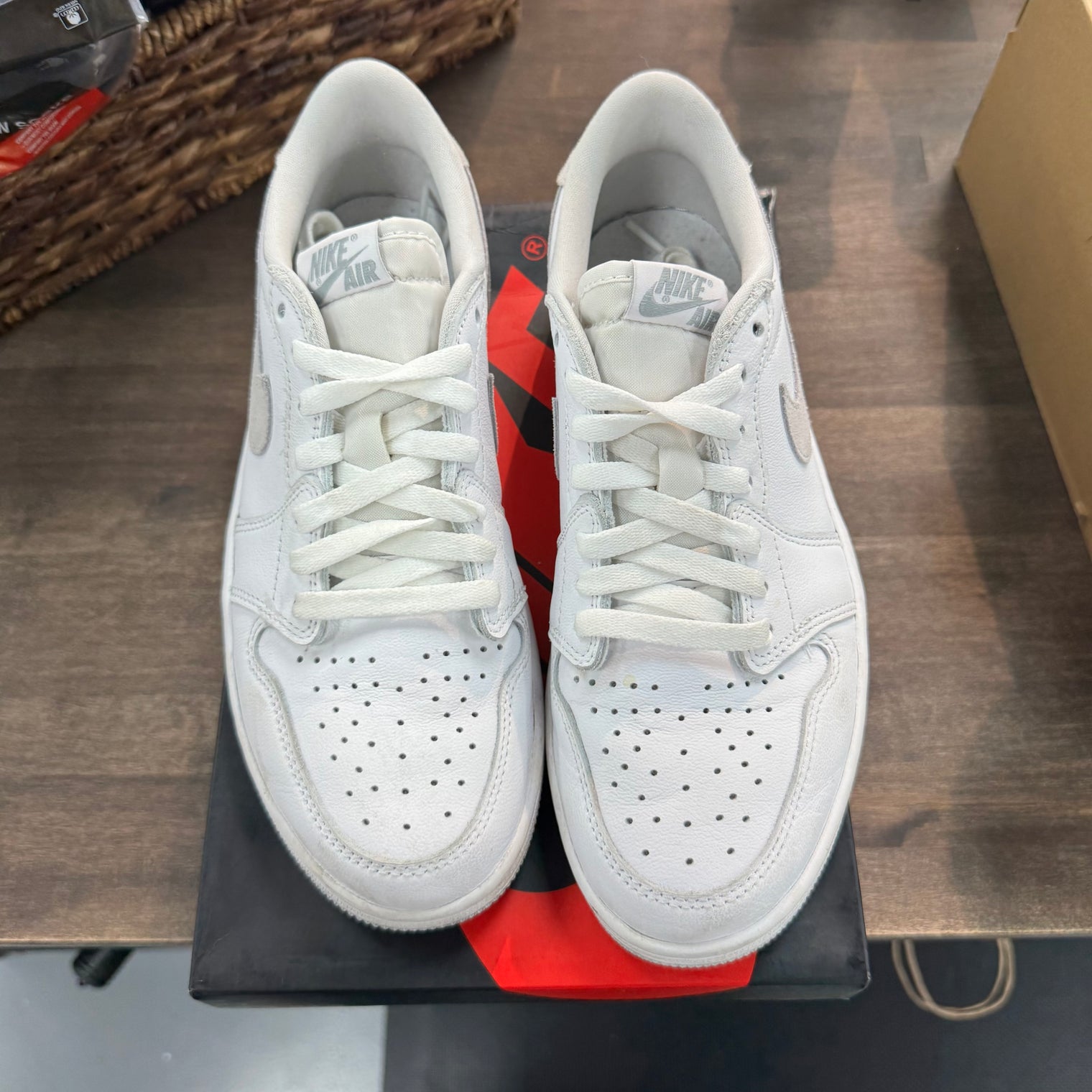 Neutral Grey Jordan 1 Low OG (USED)