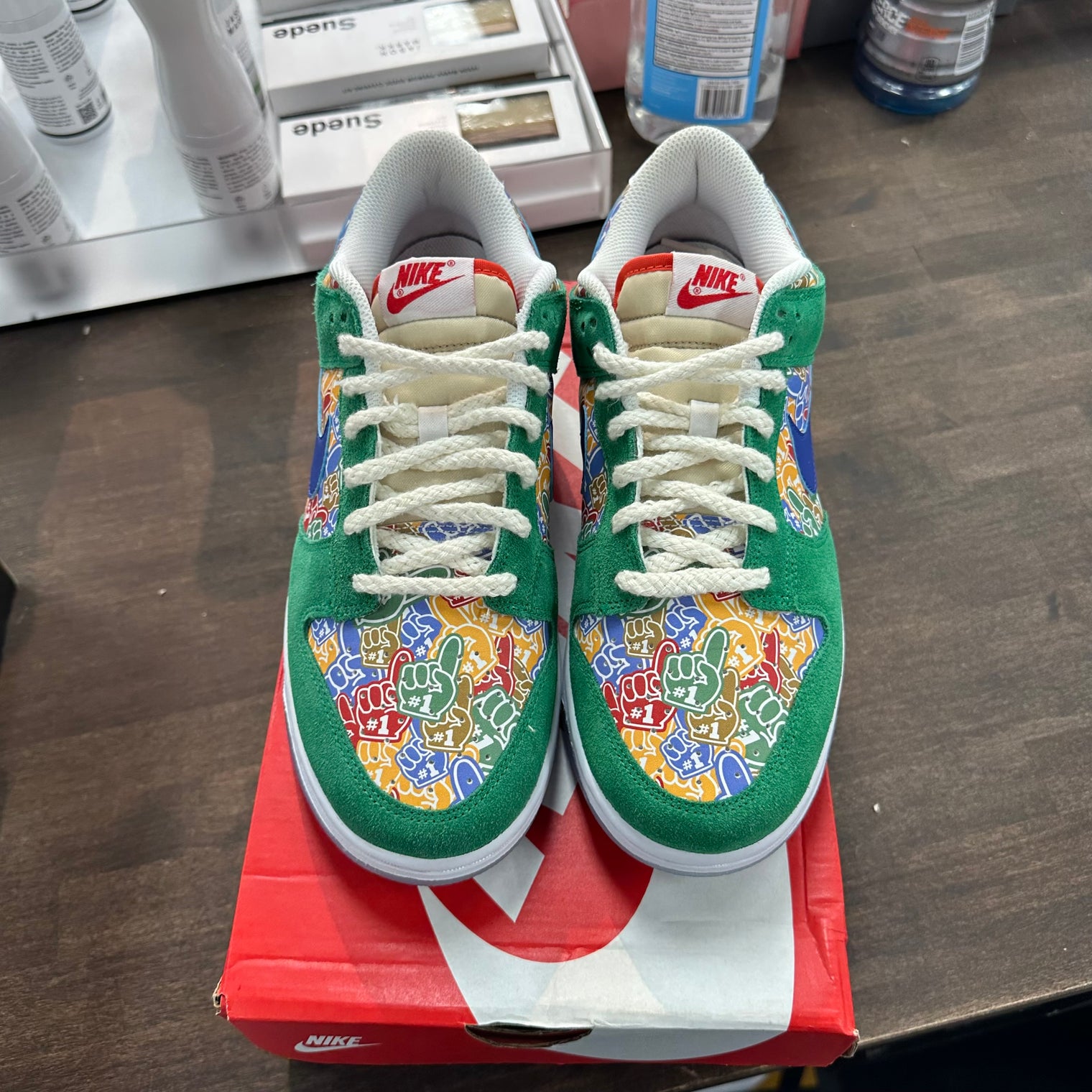 Foam Finger Nike Dunk Low (USED)