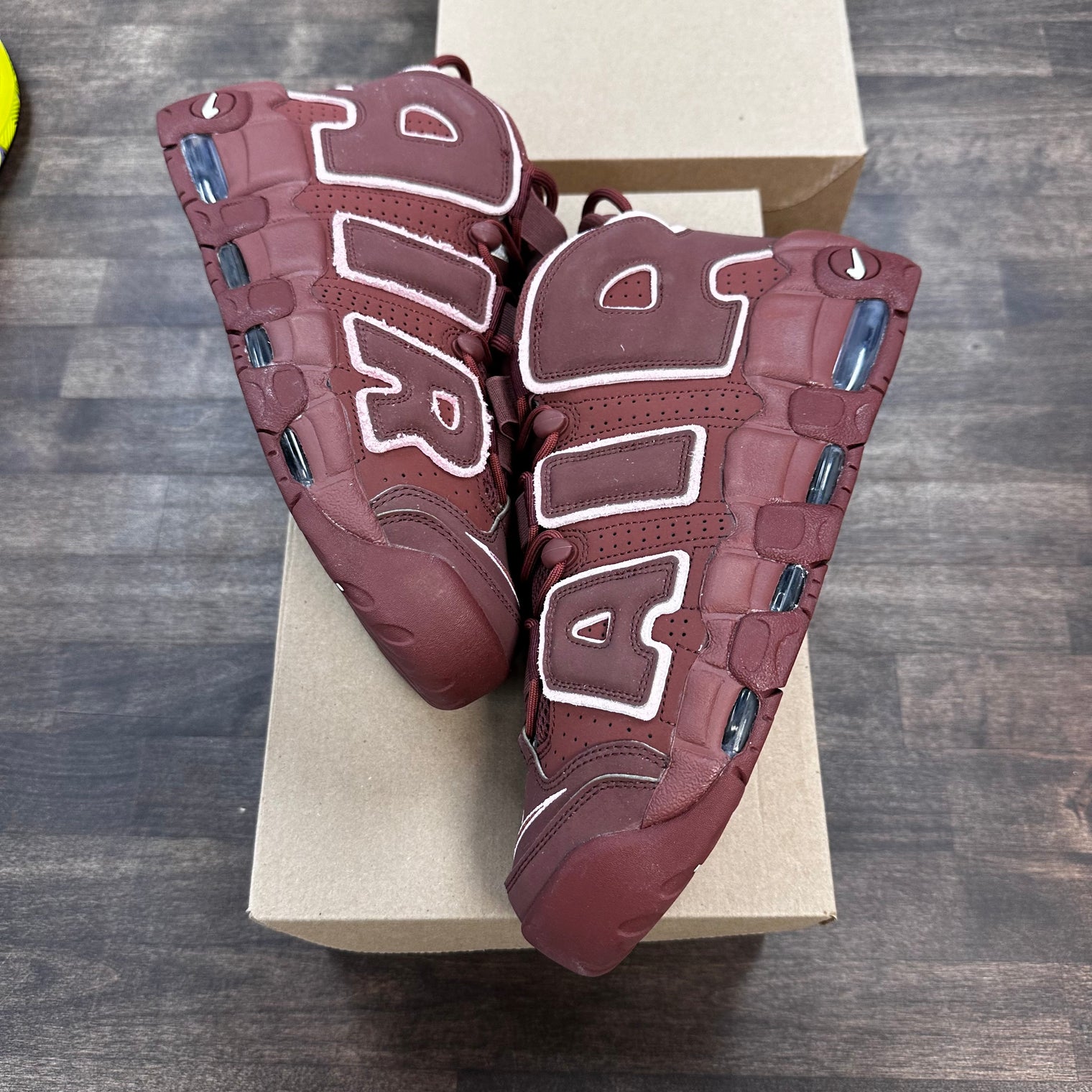 Uptempo Valentines Day (USED, No Box)