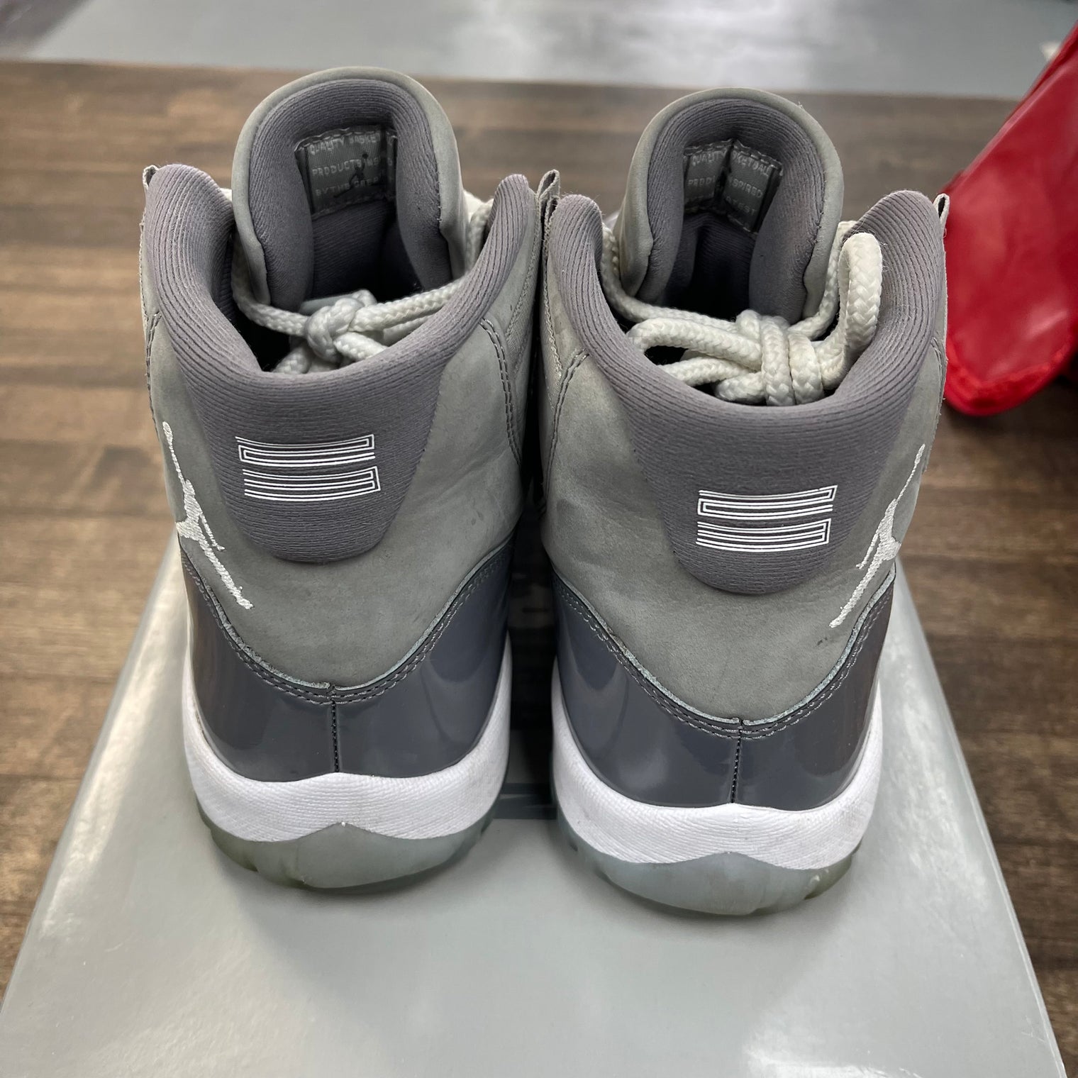 Cool Grey Jordan 11 (USED)