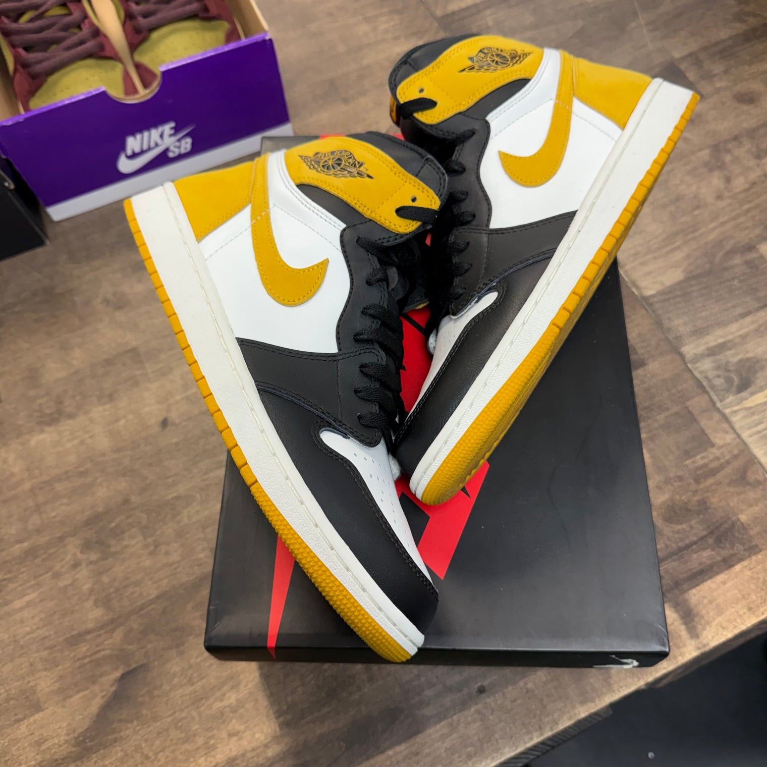 Yellow Ochre Jordan 1 Retro High (USED)