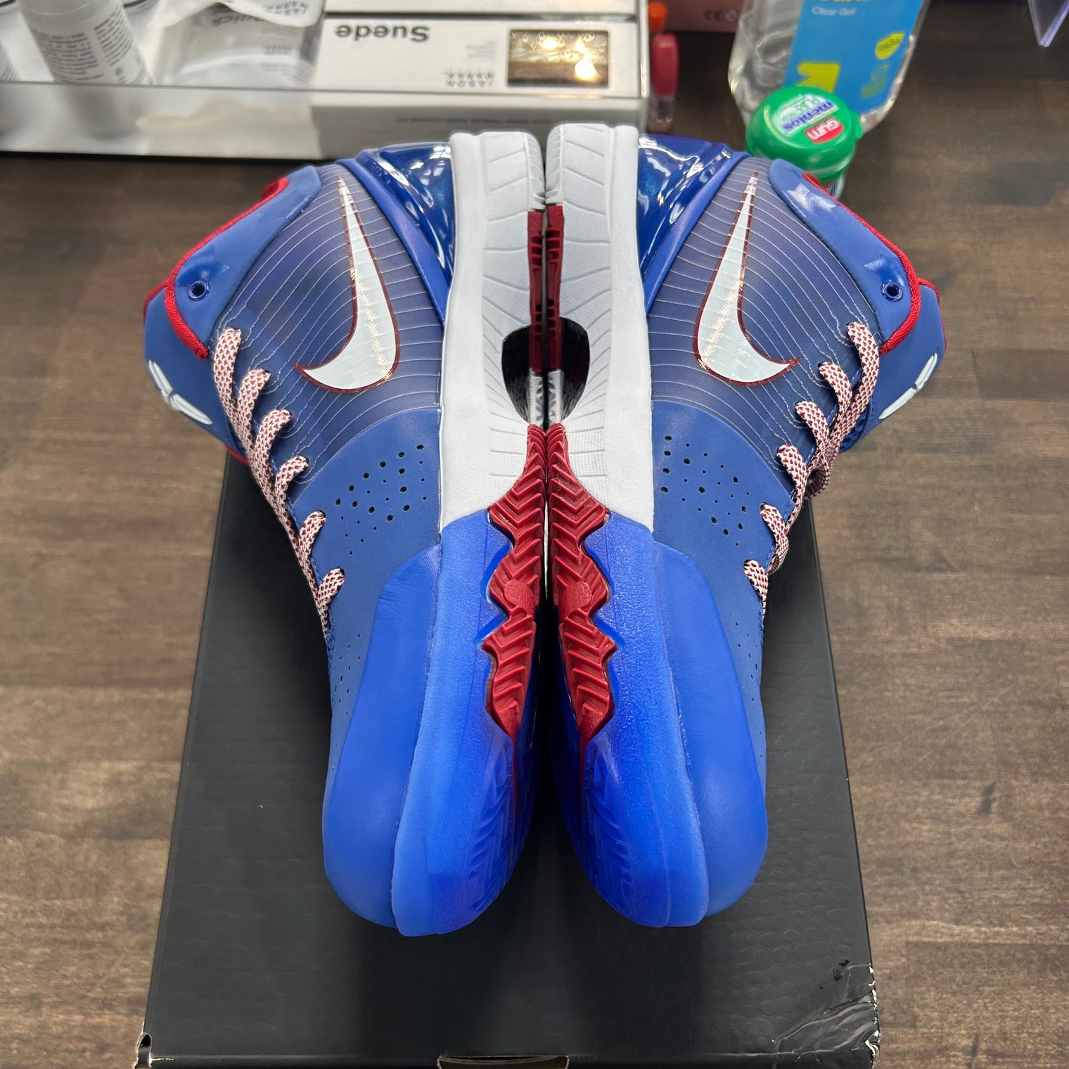 Philly Kobe 4 Protro (Lightly Worn)