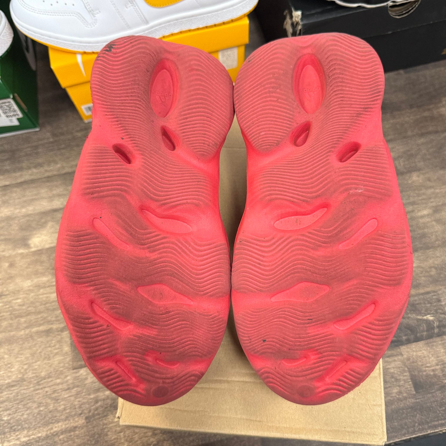 Vermillion Yeezy Foam RNNR (USED)