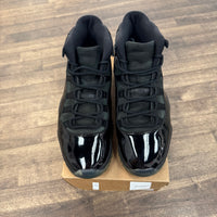 Cap and Gown Jordan 11 Retro (USED,No Box)