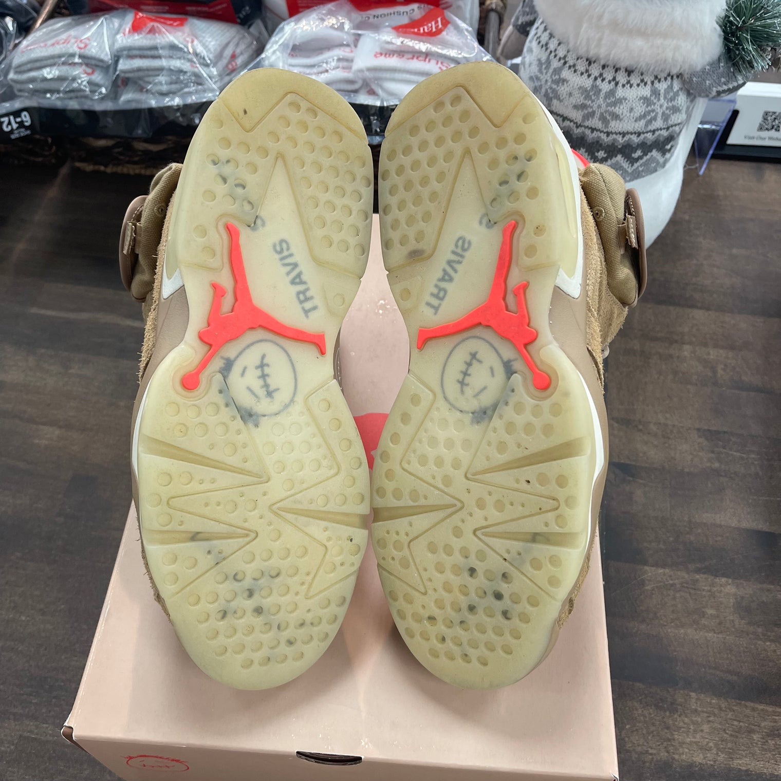 Travis Scott Khaki Jordan 6 (USED)