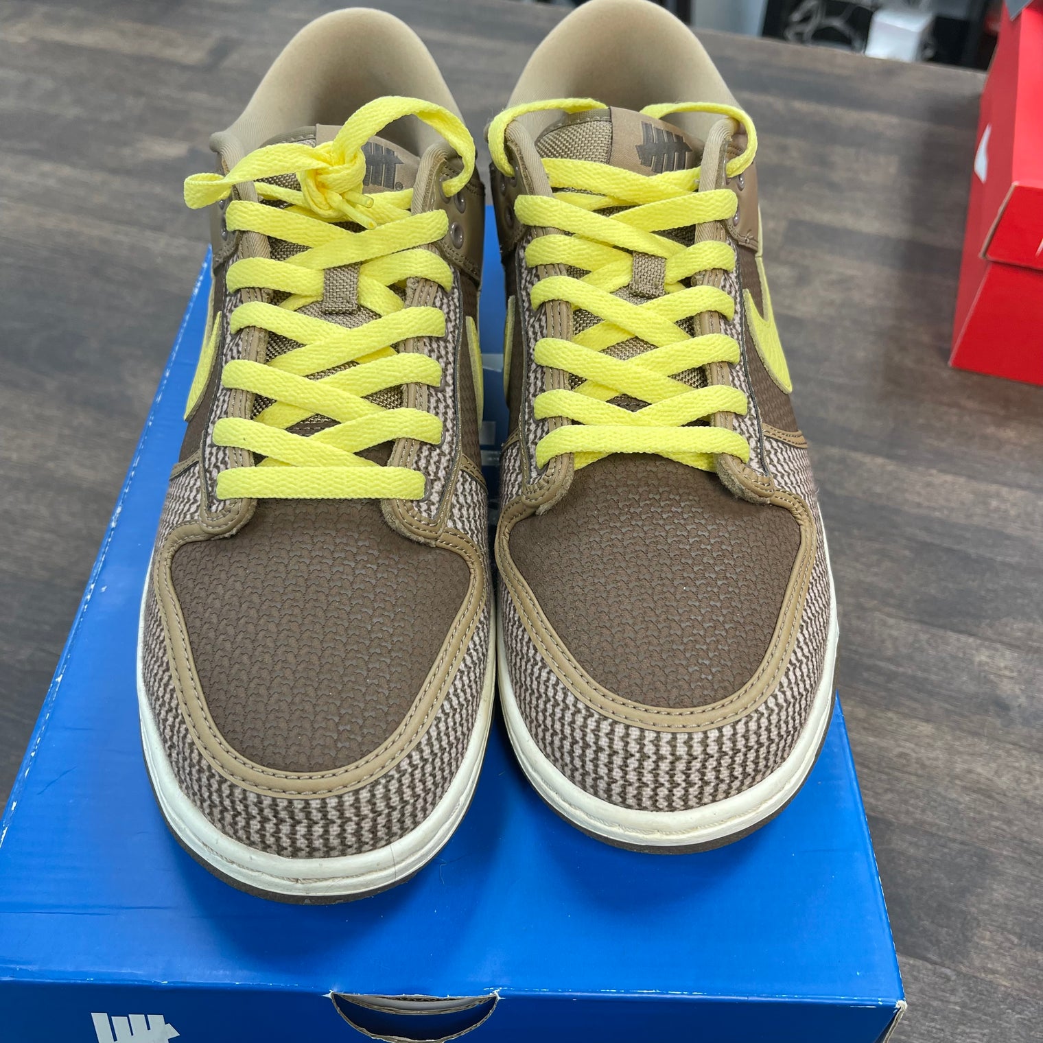 Undefeated Canteen Nike Dunk Low (USED)