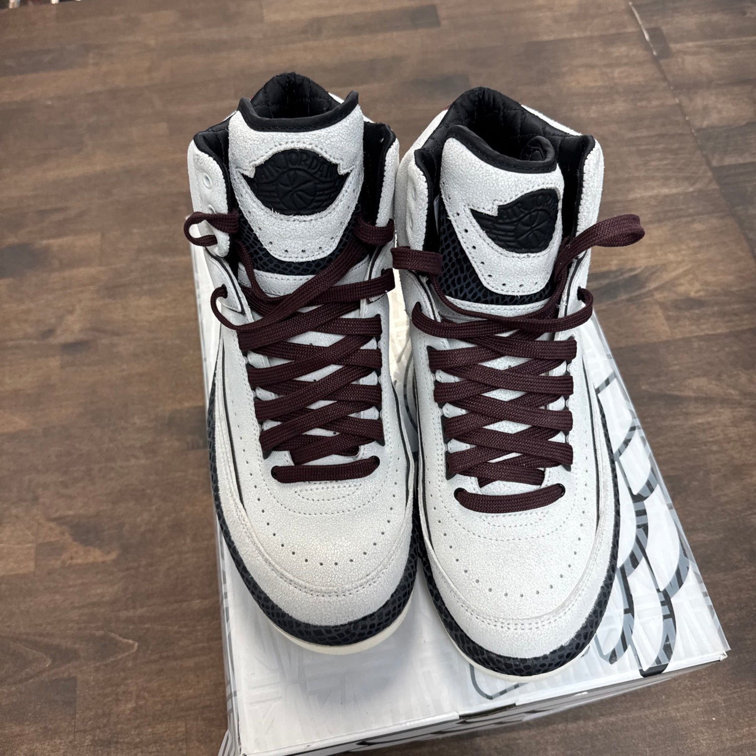 A Ma Maniere Jordan 2 (USED)