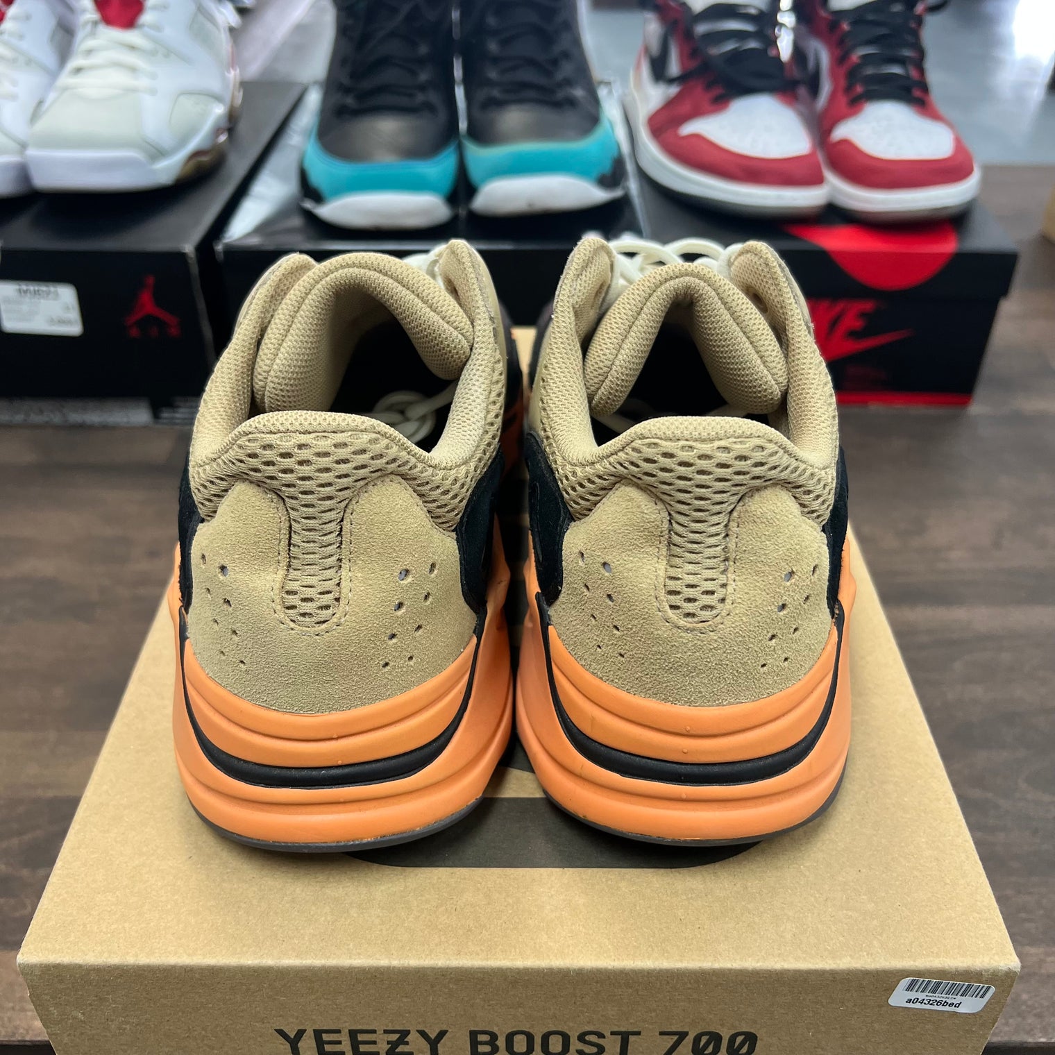 Enflame Yeezy 700 (USED)